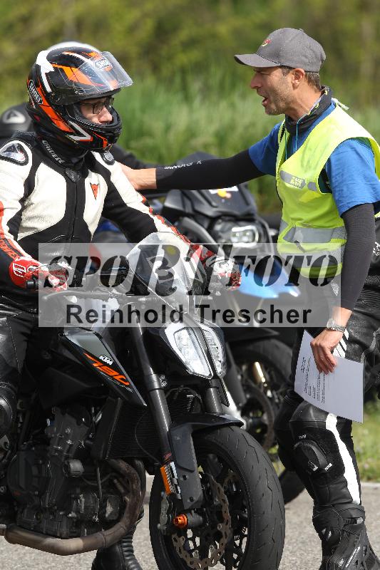 Archiv-2025/10 23.04.2025 Cornu Master School ADR/rot-rouge/31